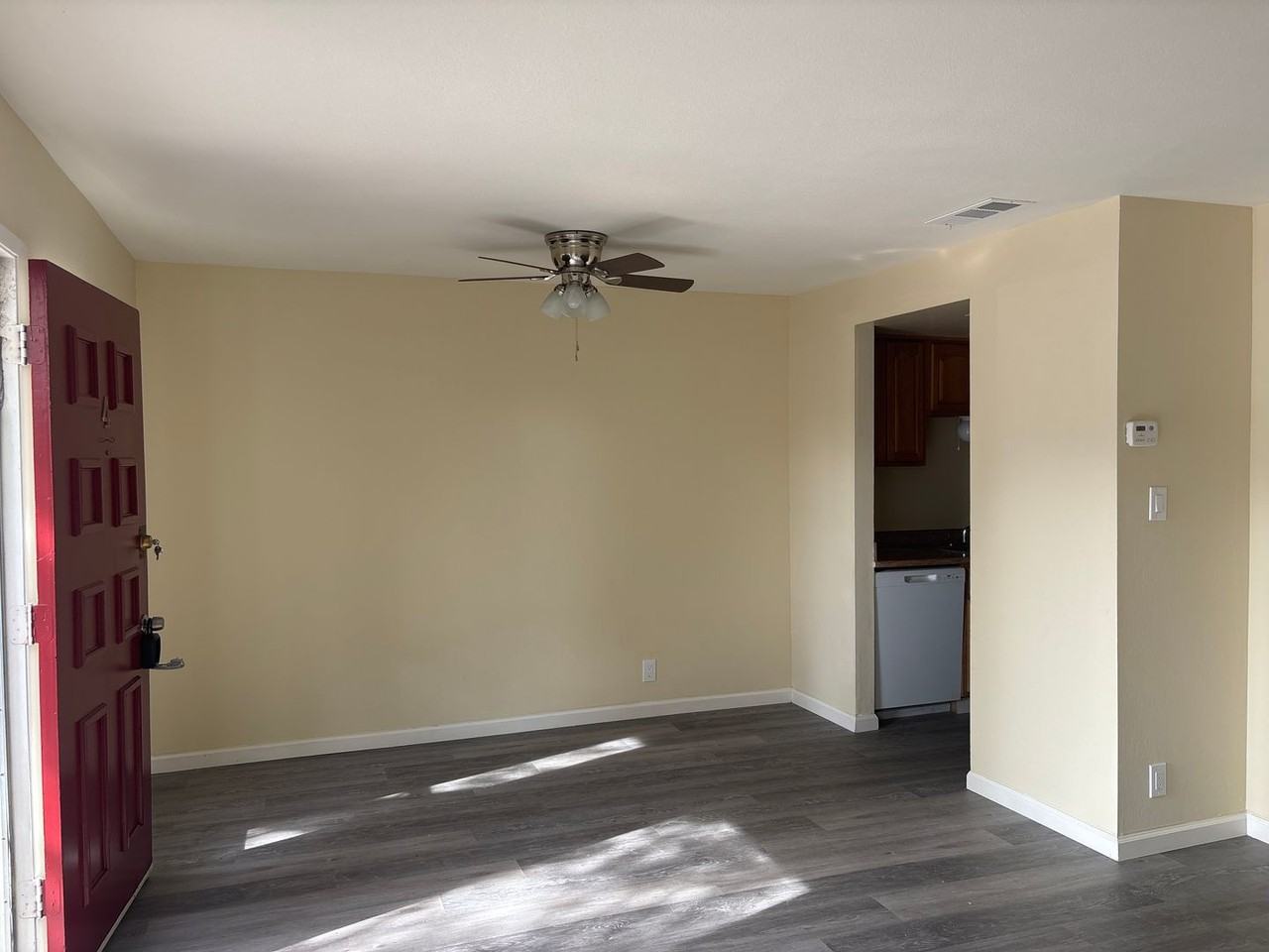 4327 Fairlands Dr - Photo 7 of 12