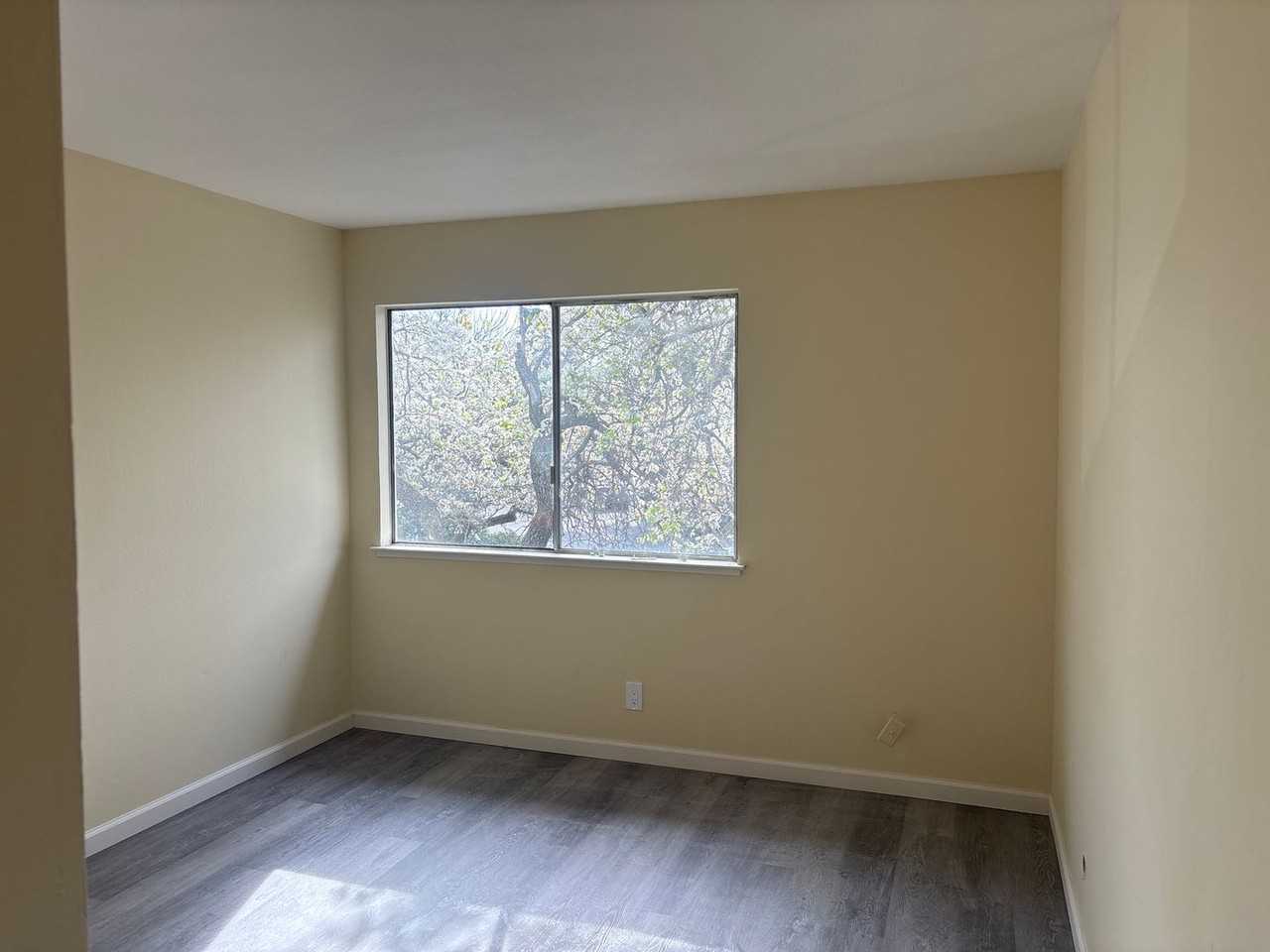 4327 Fairlands Dr - Photo 6 of 12