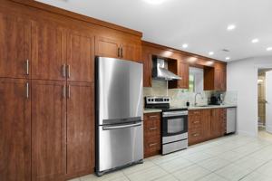 featured image of 2606 Hawser Avenue