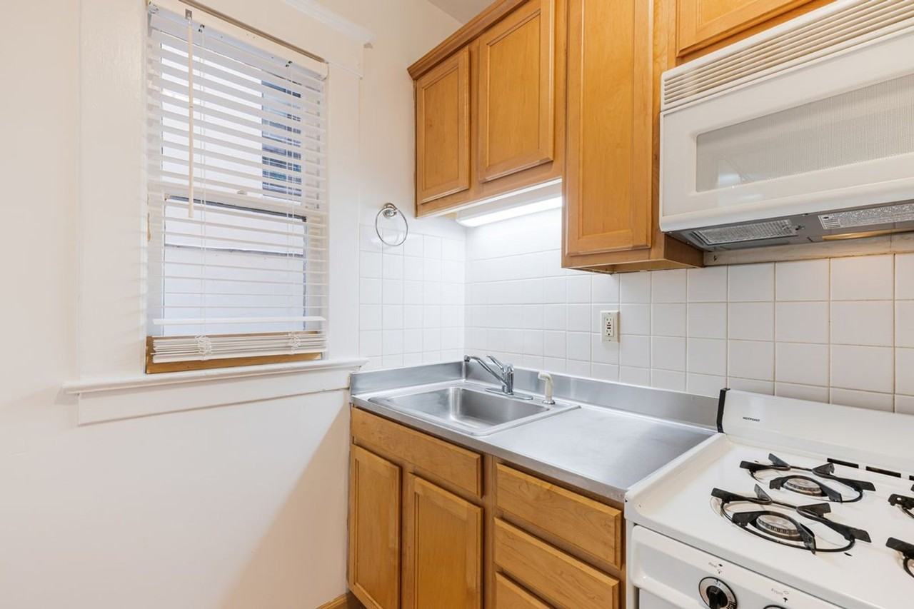 2066 Nw Glisan St #6 - Photo 4 of 15