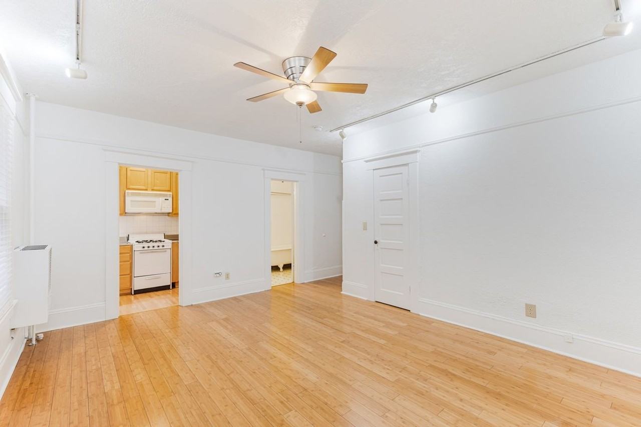 2066 Nw Glisan St #6 - Photo 7 of 15