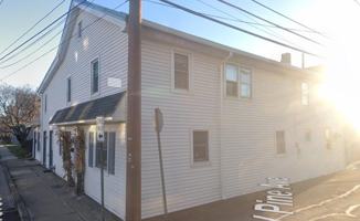 featured image of 212 W Pine Ave