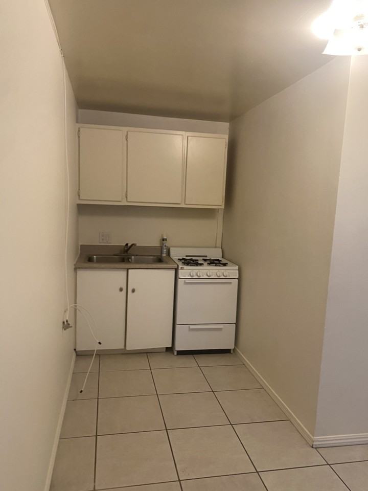 311 A St #4 - Photo 5 of 6