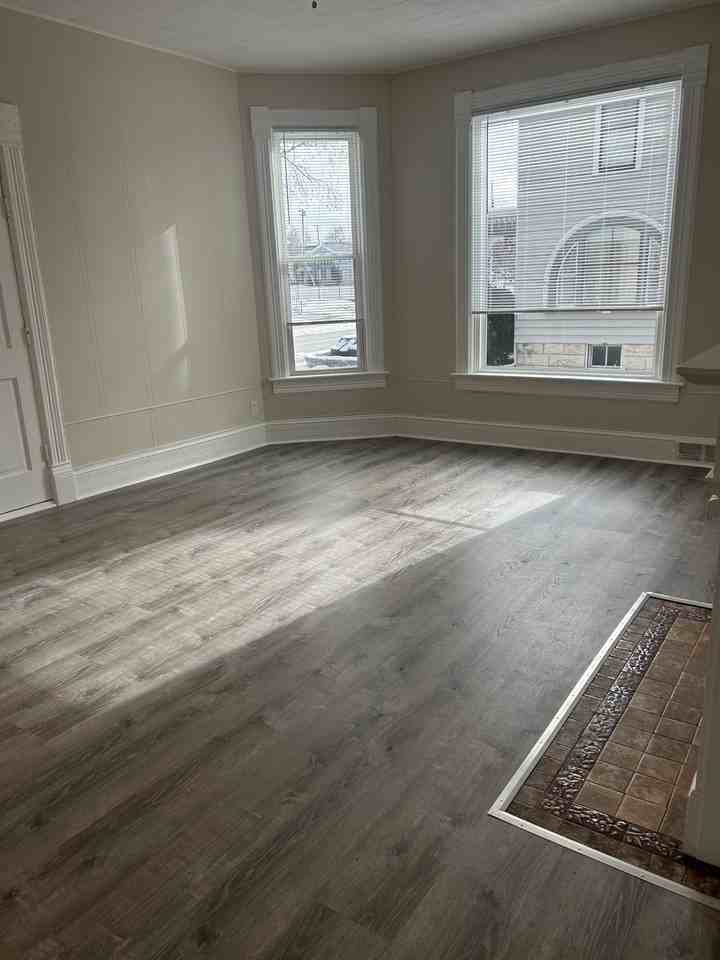 422 Maple Ave #1 - Photo 5 of 17