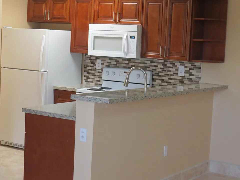 861 Se 8th Ct #4 - Photo 7 of 20