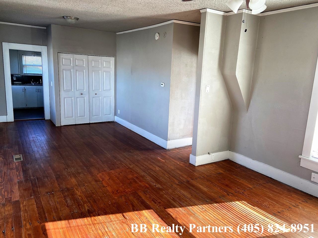 1115 S Atlanta Ave #NA - Photo 3 of 17