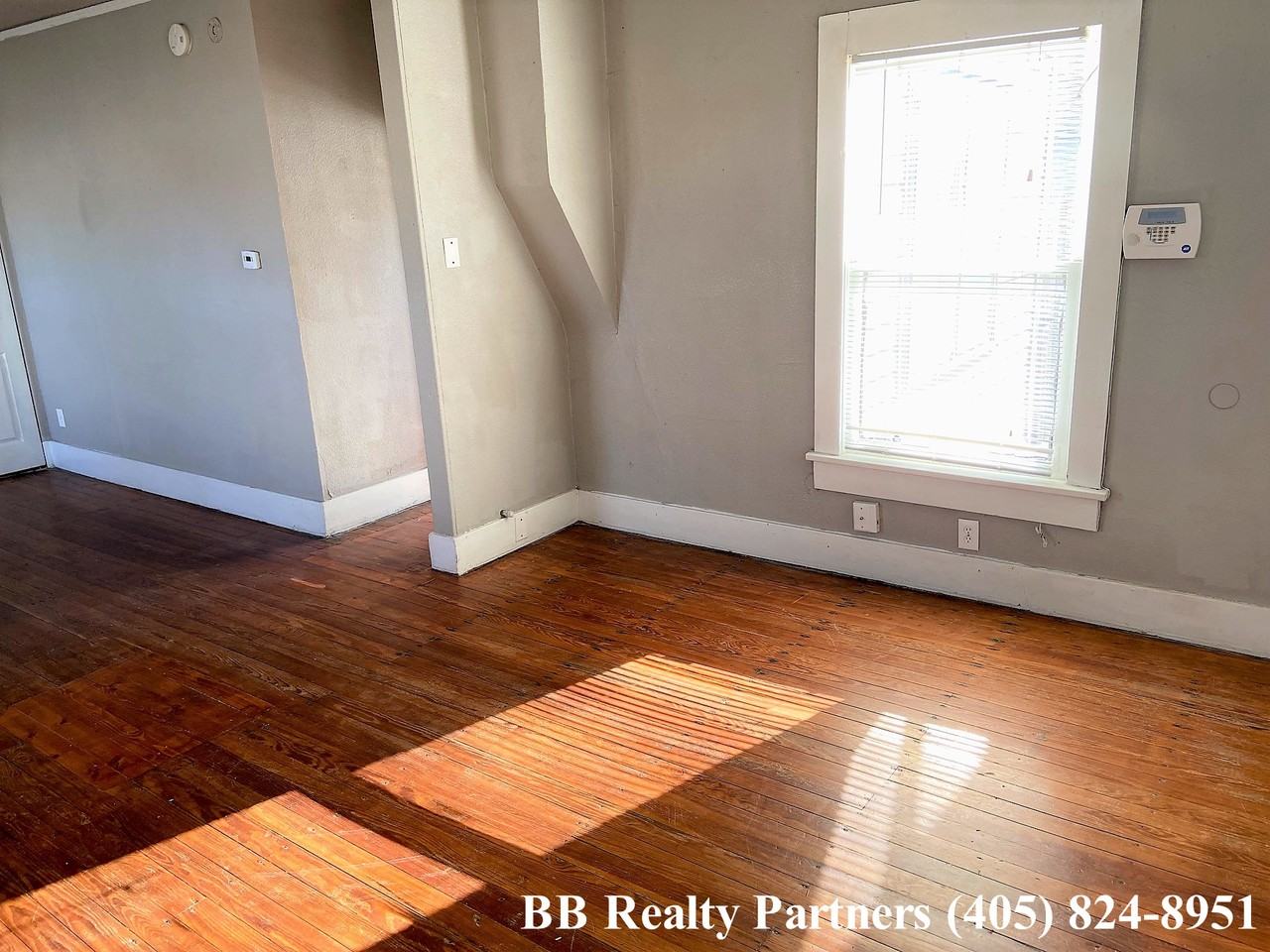 1115 S Atlanta Ave #NA - Photo 4 of 17