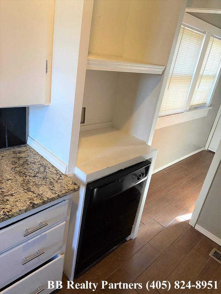 1115 S Atlanta Ave #NA - Photo 7 of 17