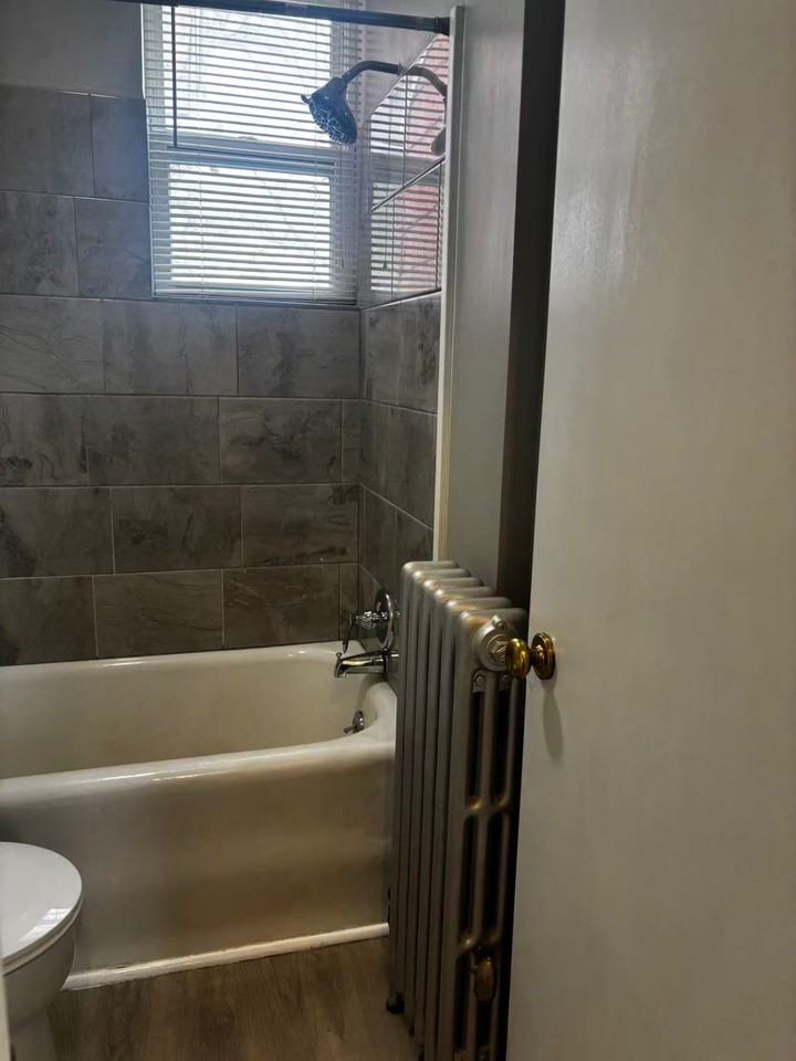 214 N Glenwood Ave #B - Photo 7 of 18