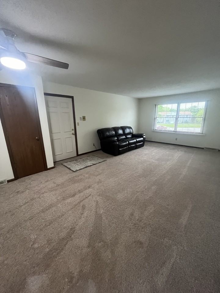 8425 Colwyn Ct #3 - Photo 5 of 12