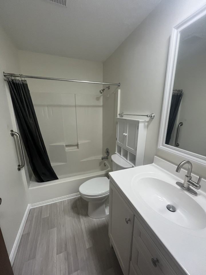 8425 Colwyn Ct #3 - Photo 7 of 12