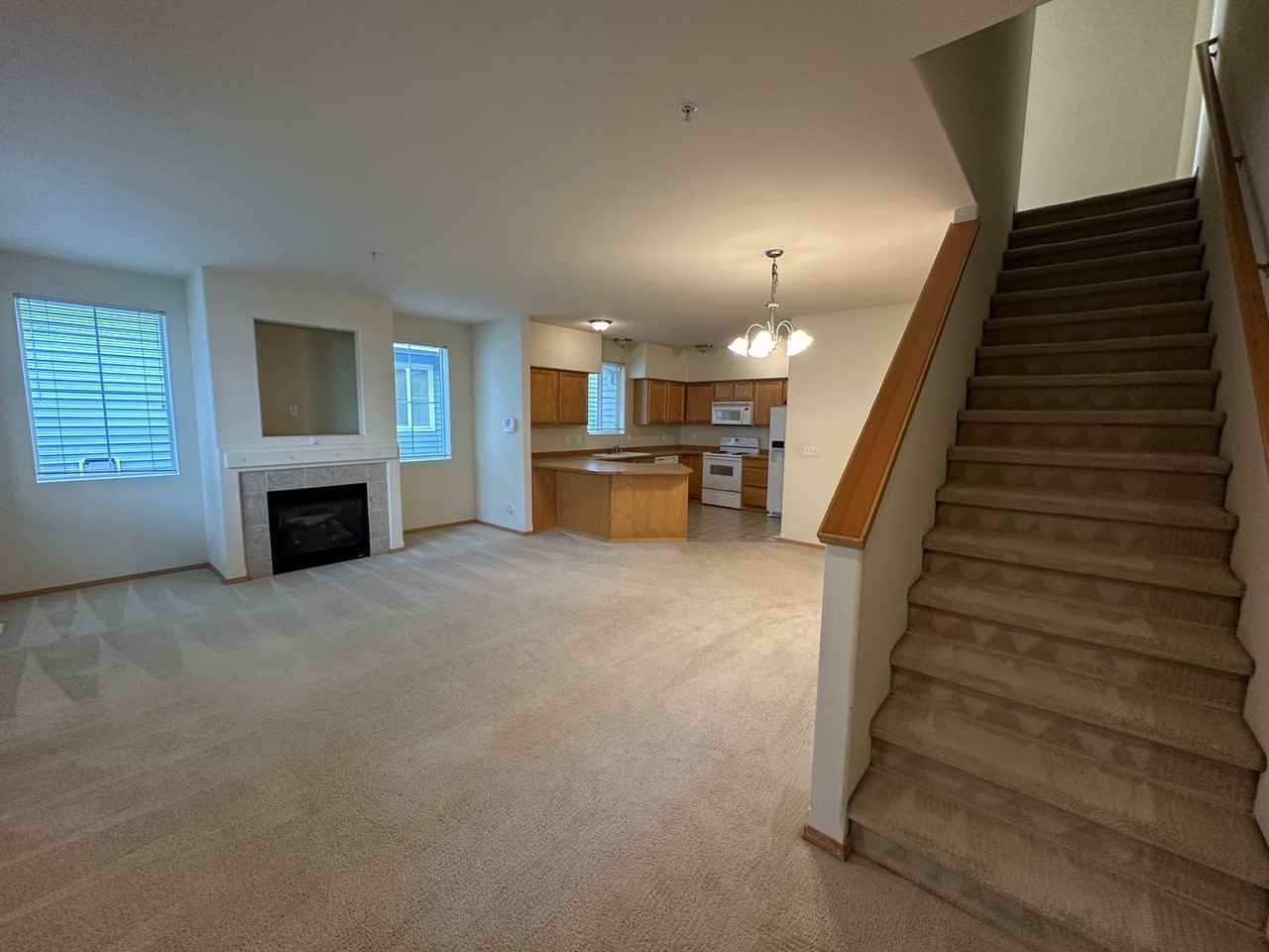 2565 Evans Ct - Photo 2 of 19