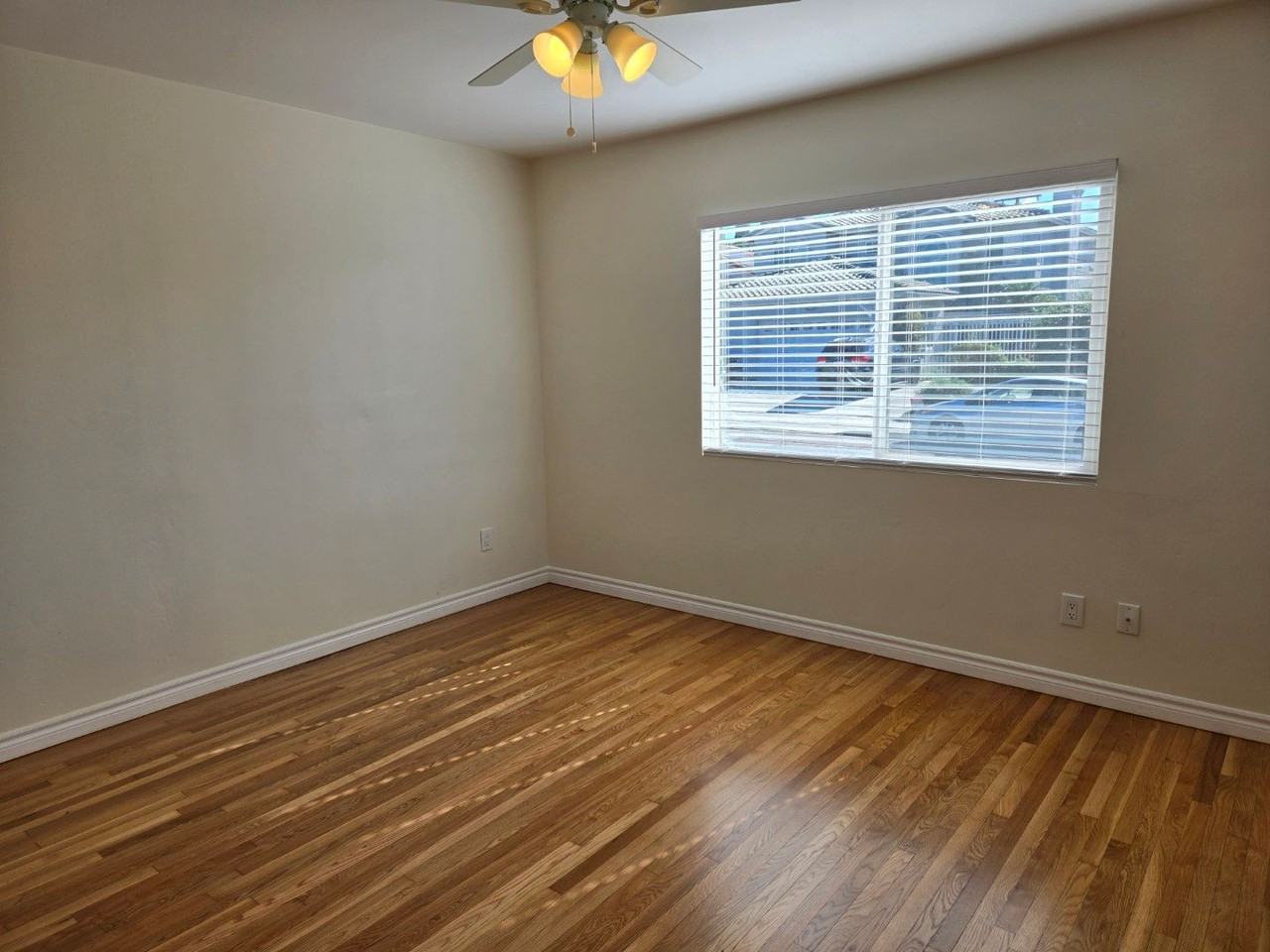 6230 Rose St - Photo 6 of 21