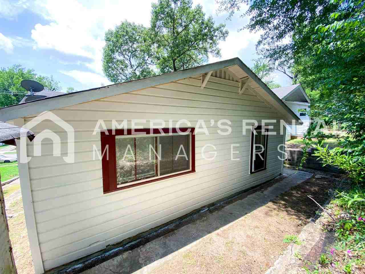 731 81st St S - Photo 6 of 19