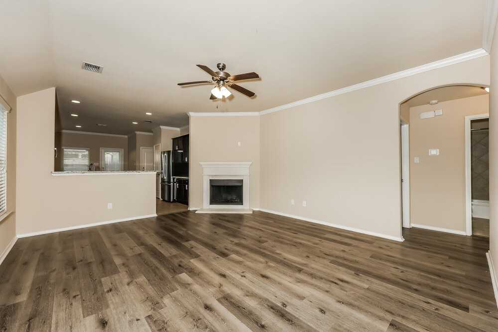 517 Pawnee St - Photo 4 of 16