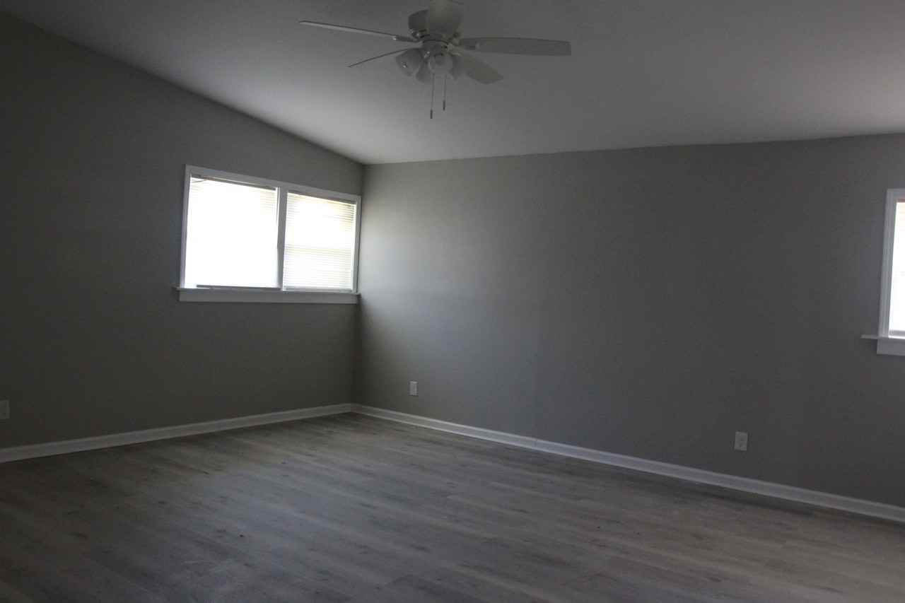 S Skylane Dr #1 - Photo 2 of 7