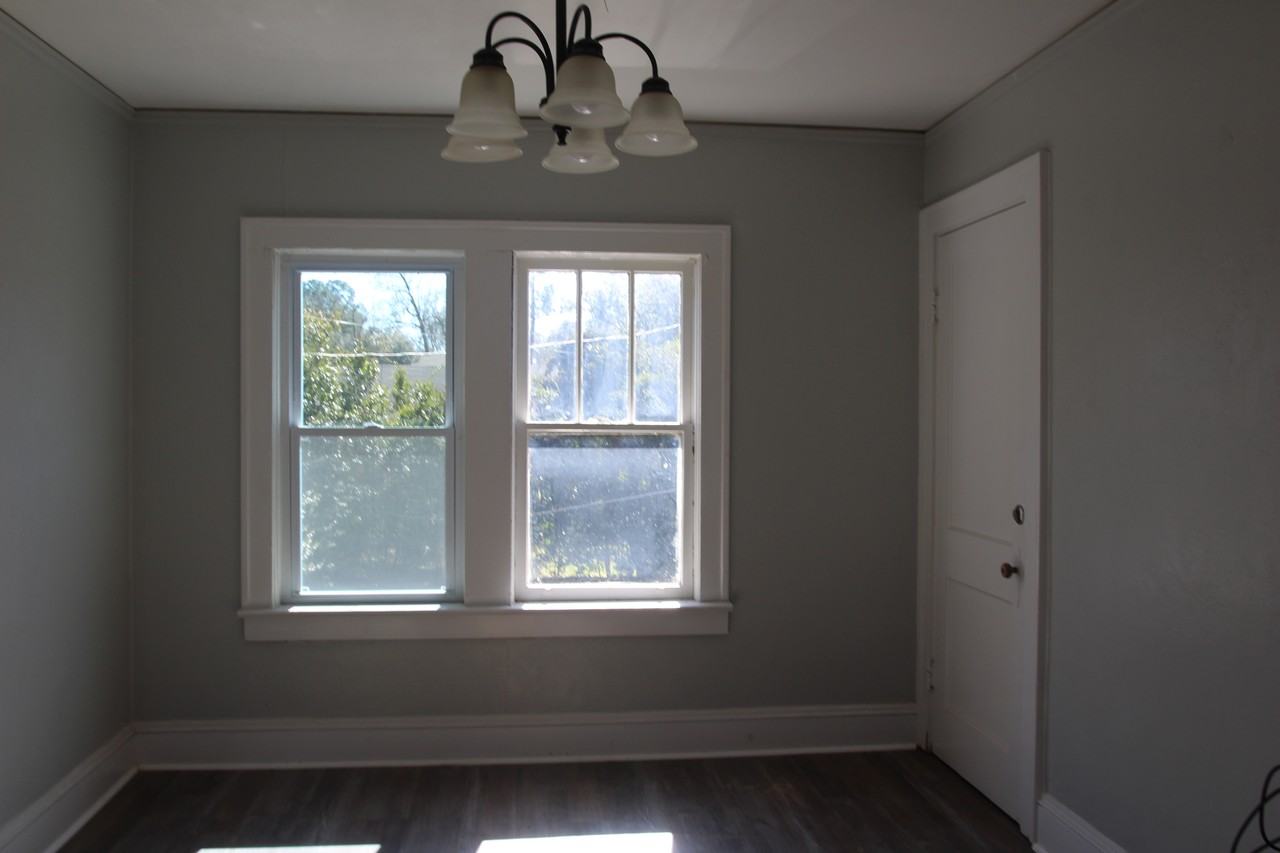 630 W 4th Ave #C - Photo 2 of 6