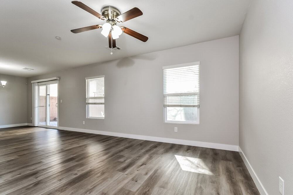 9004 Tropical Tide Ct - Photo 5 of 17