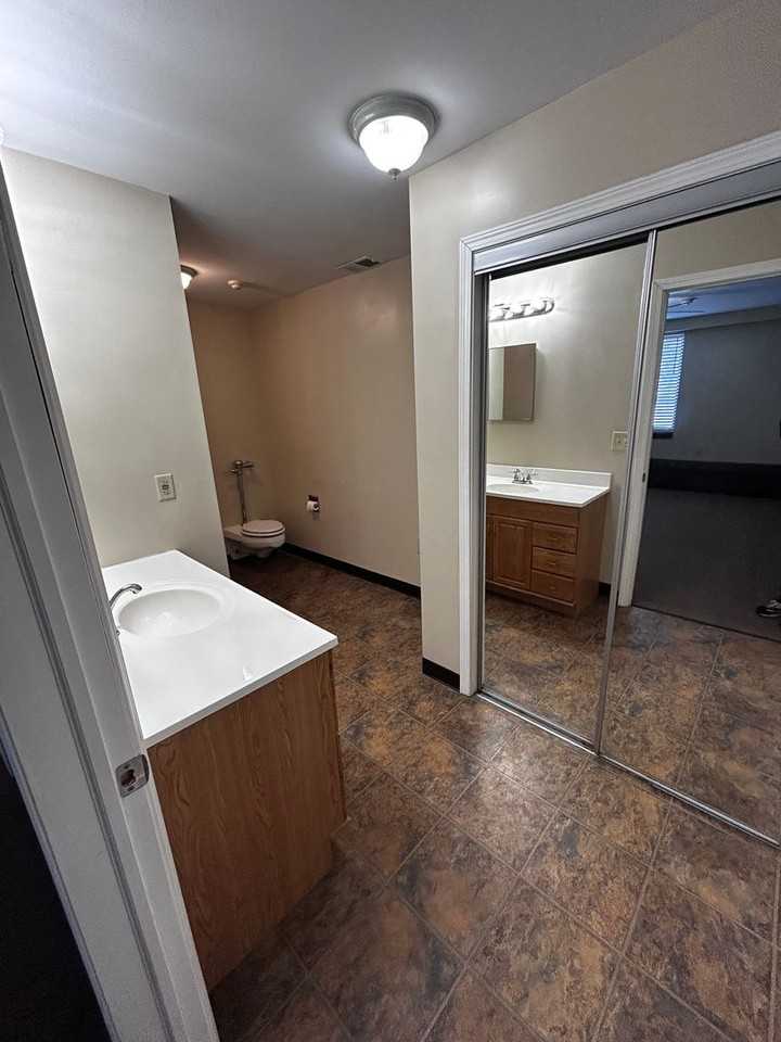 Griffiss Park Suites - Photo 5 of 16