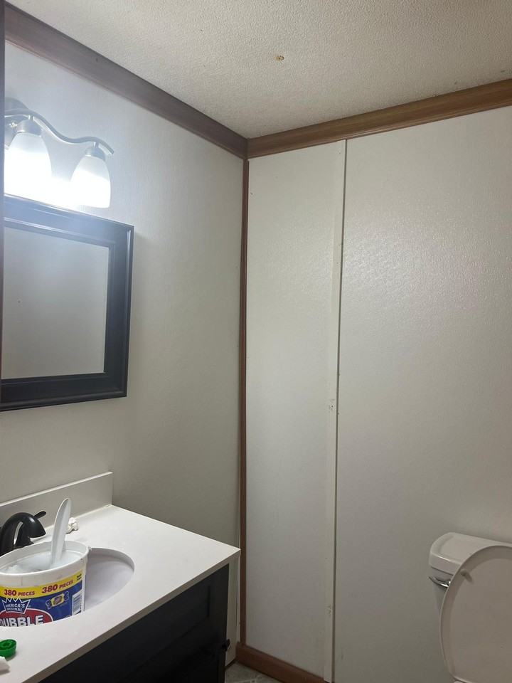 1011 Lindberg Ave #NA - Photo 2 of 11