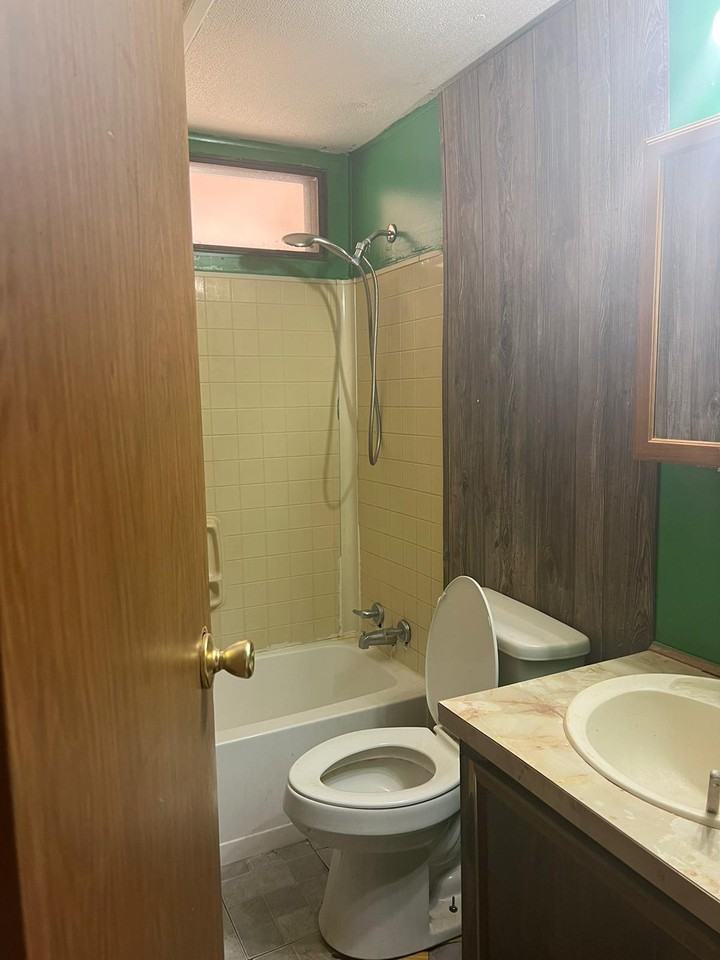 1011 Lindberg Ave #NA - Photo 4 of 11