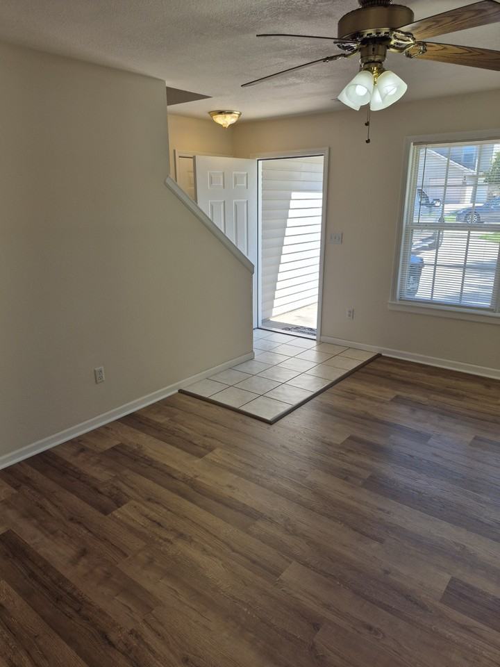 3510 Jamesdale Rd #1 - Photo 3 of 22