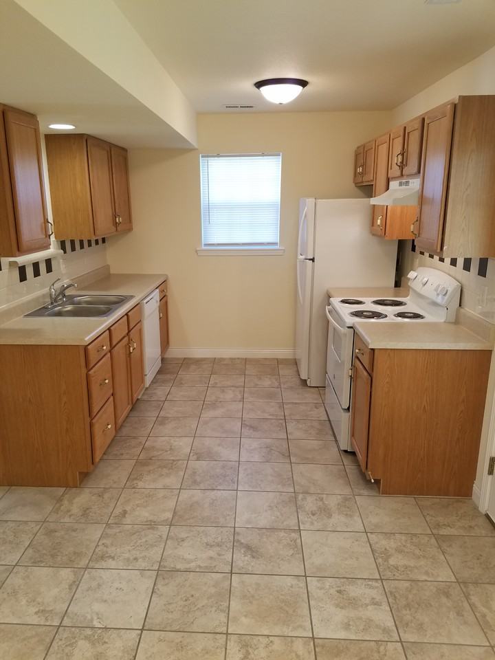 3510 Jamesdale Rd #1 - Photo 5 of 22