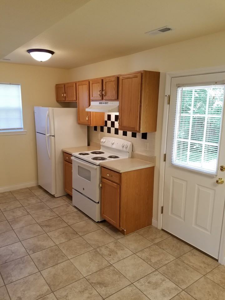 3510 Jamesdale Rd #1 - Photo 6 of 22