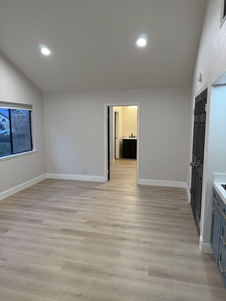 4404 Fawn Hill Ct - Photo 5 of 5