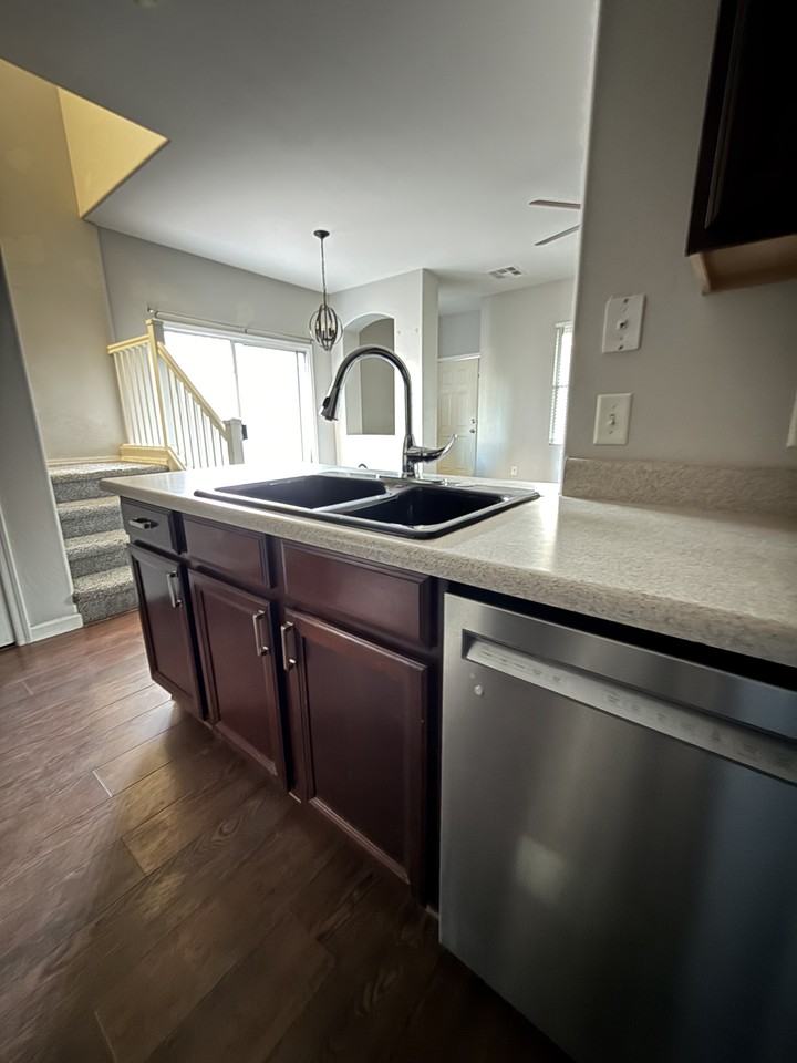 1568 S Jacana Ln #NA