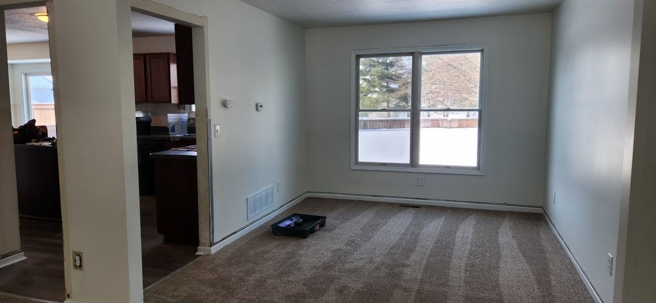 431 Wheatfield Dr #1 - Photo 4 of 20