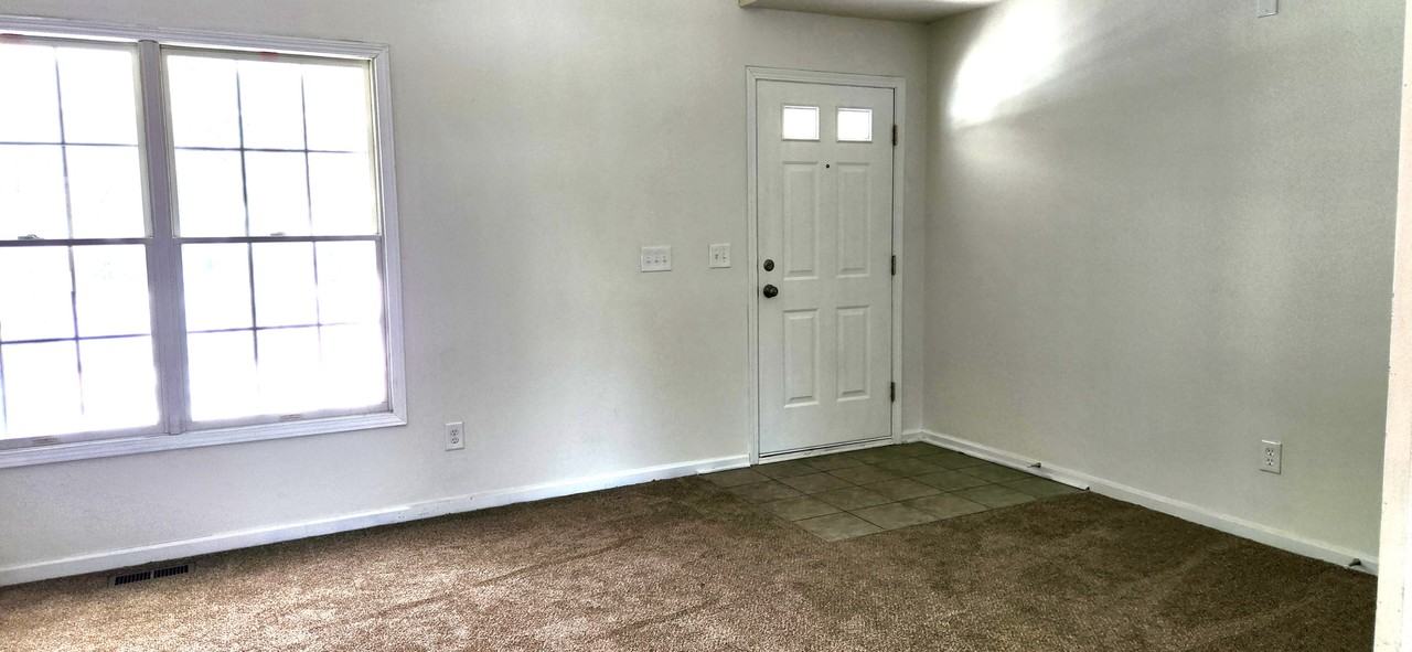 431 Wheatfield Dr #1 - Photo 5 of 20