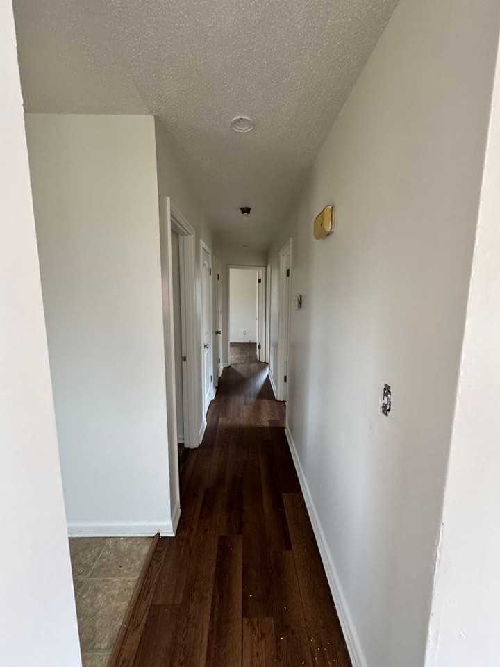 516 Monroe St - Photo 4 of 22