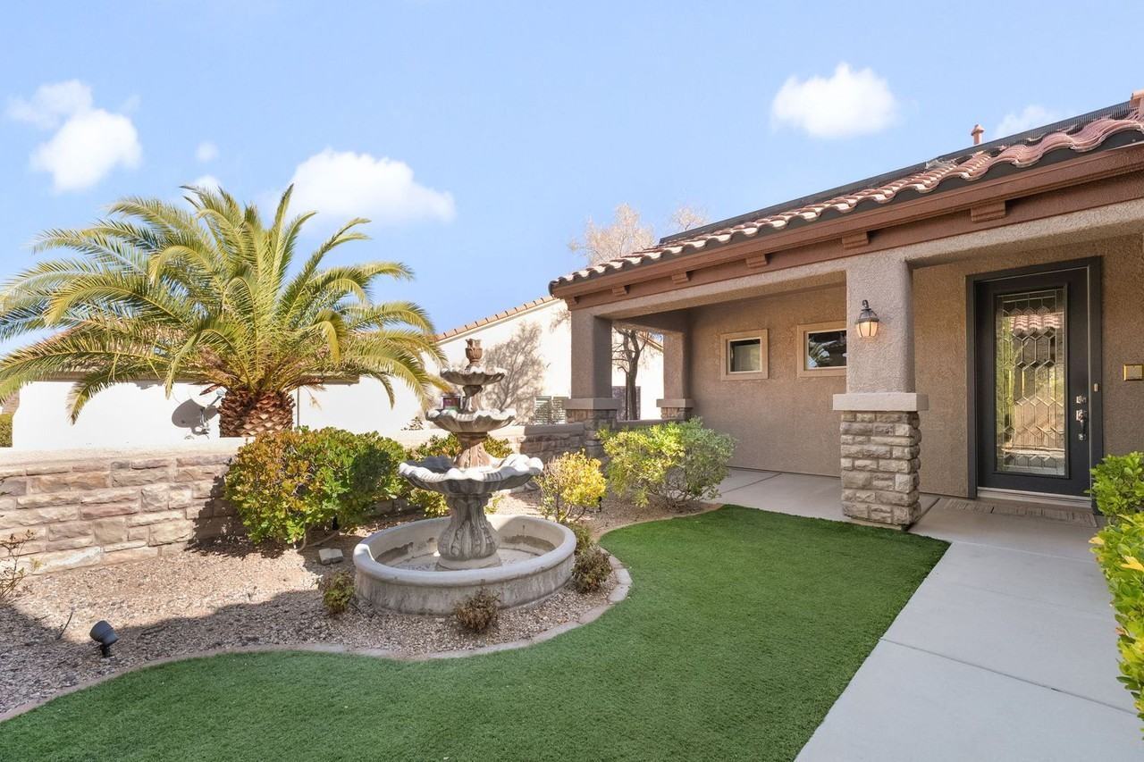 2244 Savannah River St - Photo 3 of 23