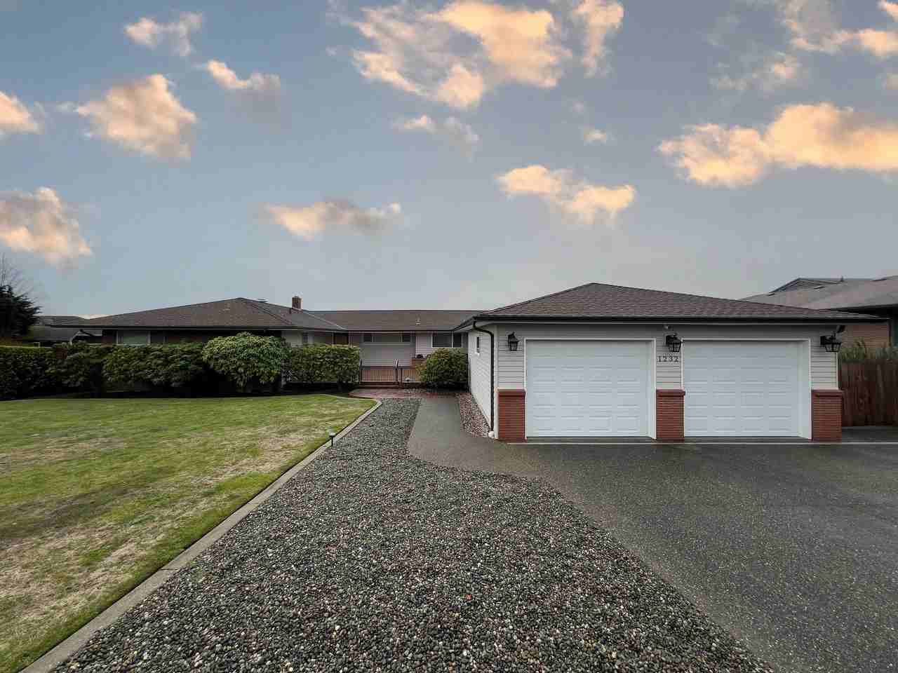 1232 S Fairview Dr - Photo 2 of 50