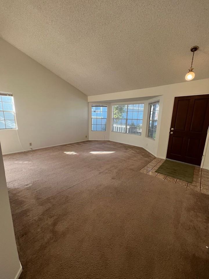 9796 Big Horn St - Photo 2 of 14
