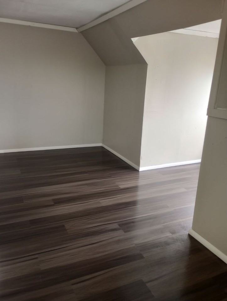 125 S Fulton St - Photo 2 of 19