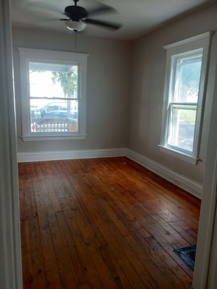 125 S Fulton St - Photo 7 of 19