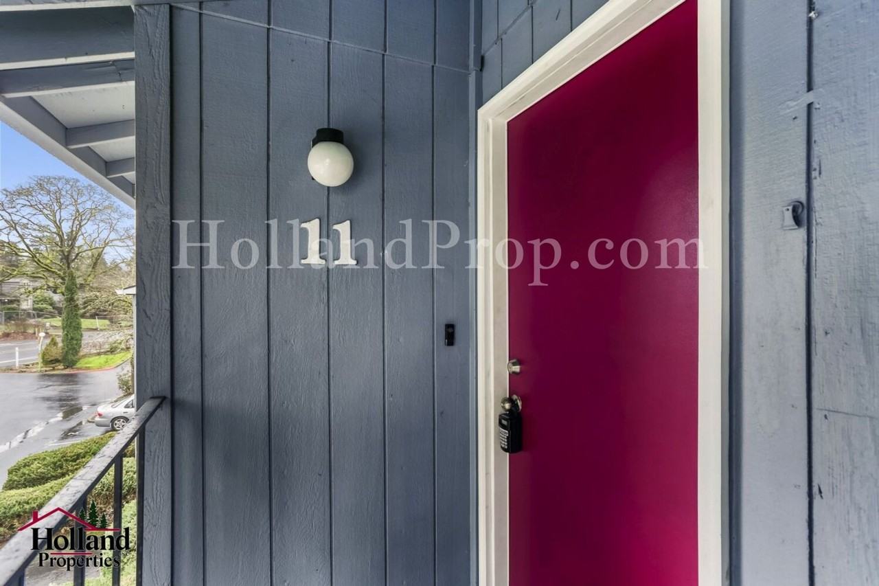 10010 Sw Hall Blvd #11 - Photo 2 of 18