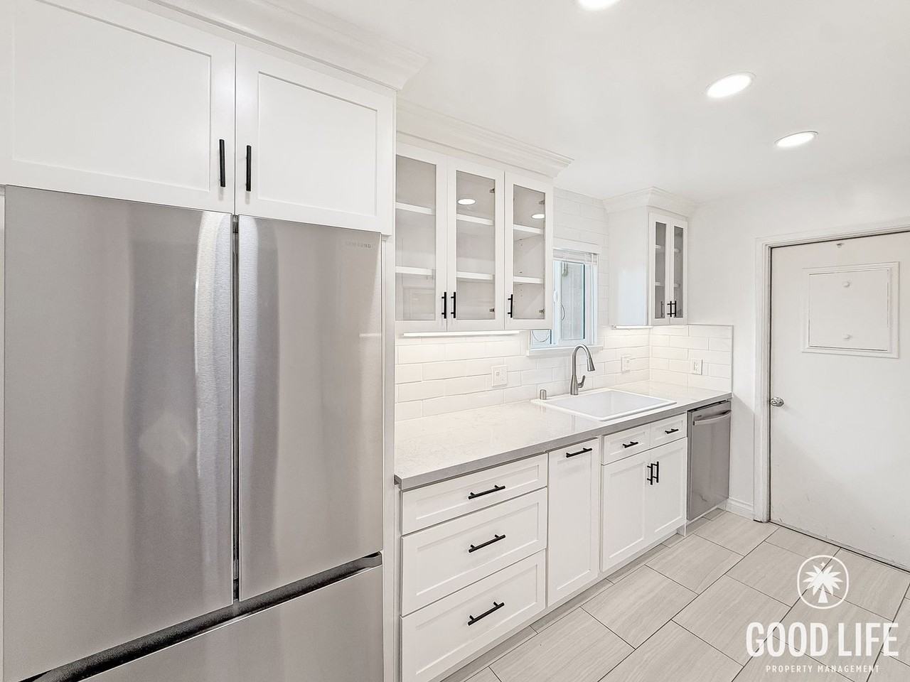 324 Donax Ave - Photo 2 of 20