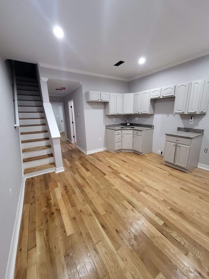 3118 W Wilt St - Photo 4 of 10