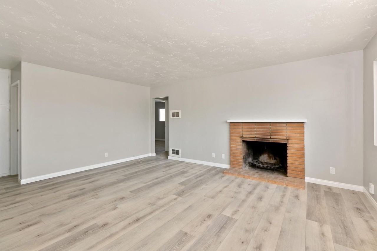 648 Lado De Loma Dr - Photo 3 of 18