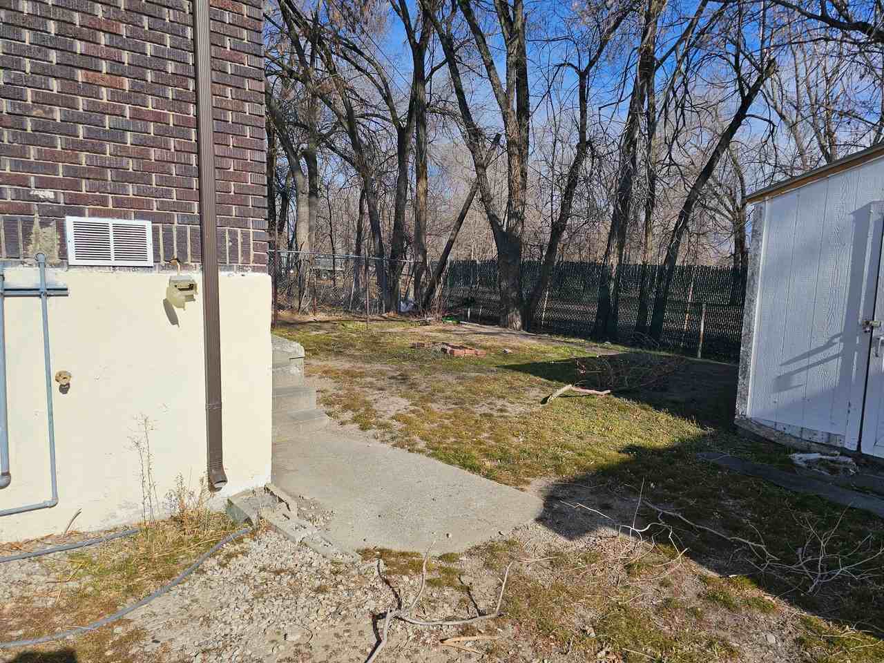 7725 S 1530 W - Photo 7 of 41