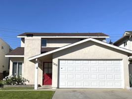 featured image of 1209 Amethyst St