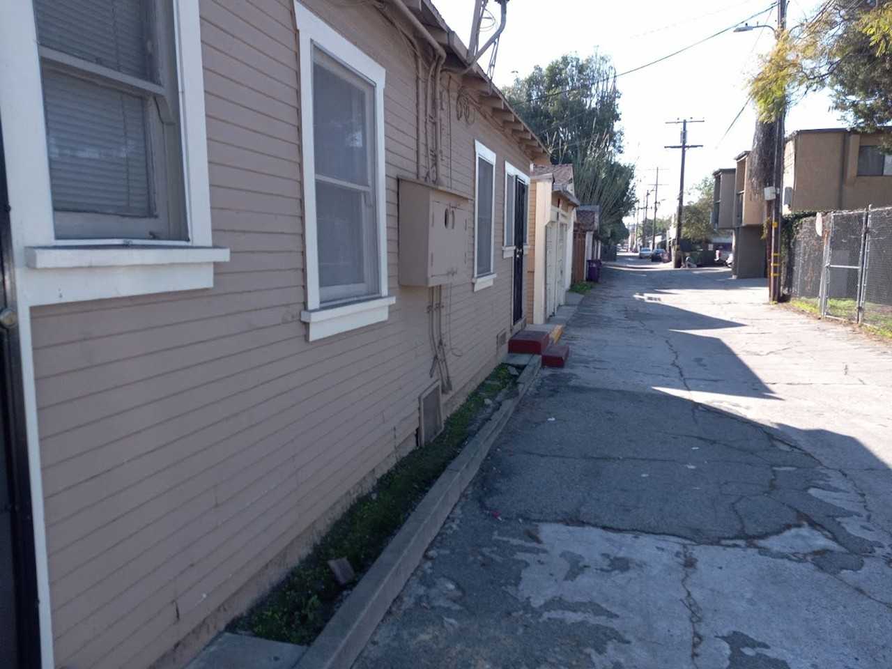 DGD 371-79 Walnut - Photo 2 of 5