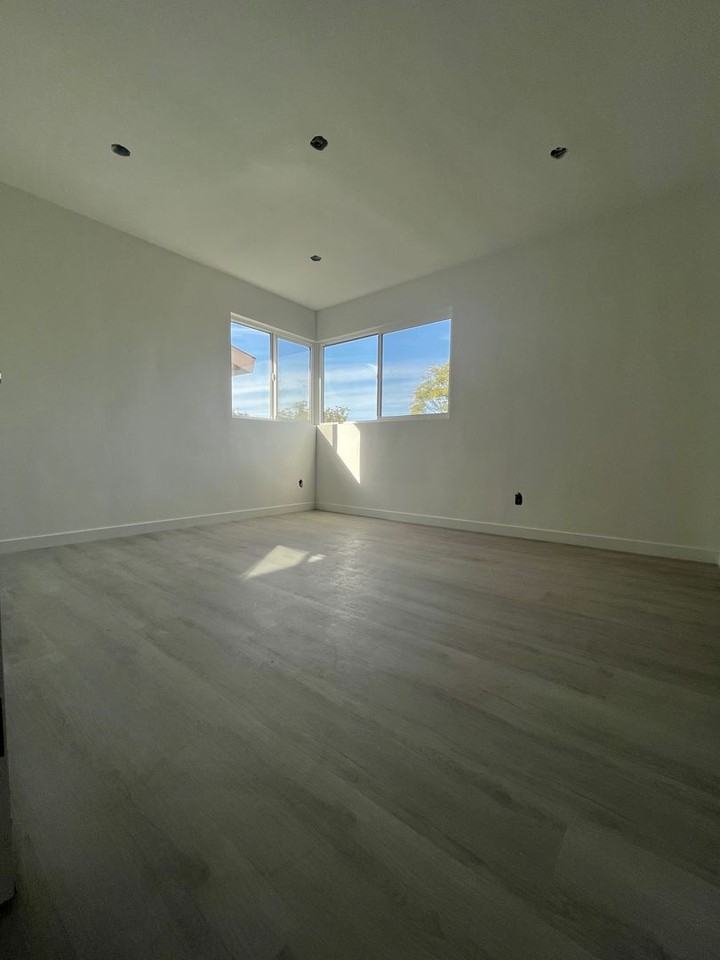 5000 W Coliseum St., LLC - Photo 6 of 15