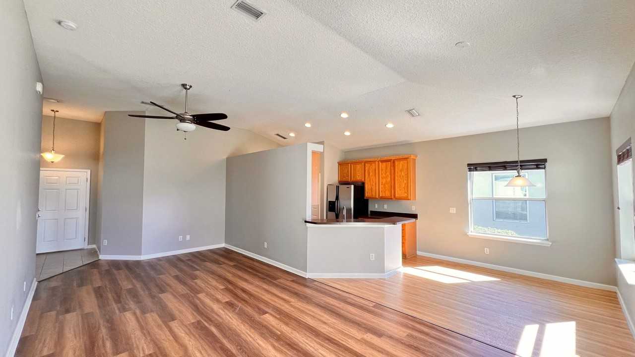 5312 Coquina Shores Ln - Photo 3 of 31