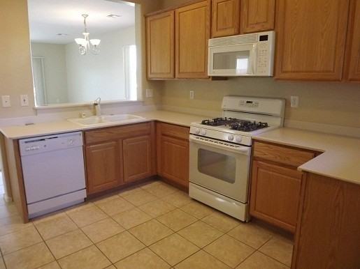 2496 Chasma Dr - Photo 4 of 41