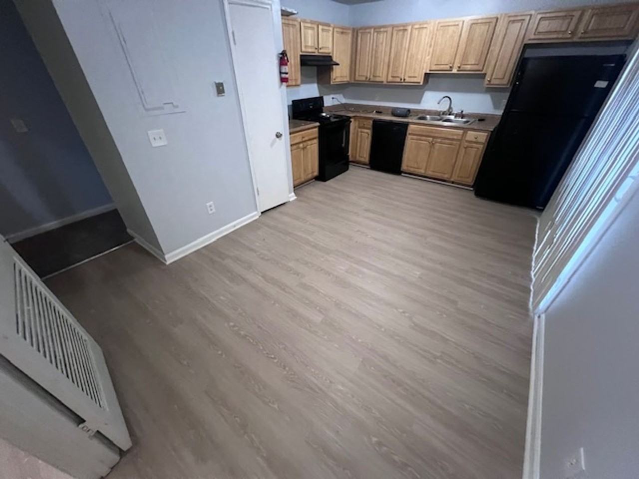 8295 Glenwoods Ter - Photo 3 of 7