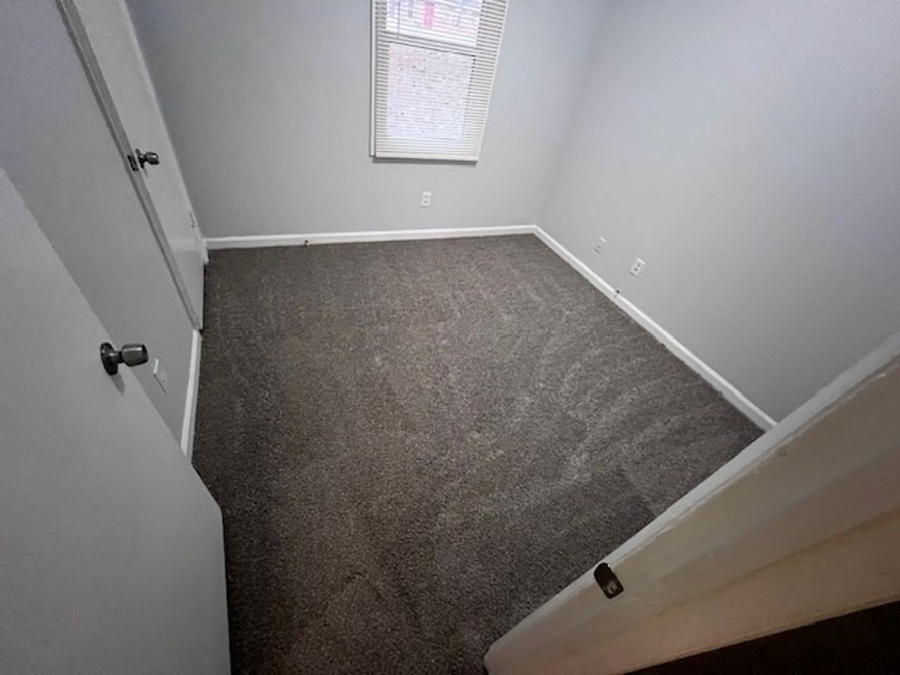 8295 Glenwoods Ter - Photo 4 of 7